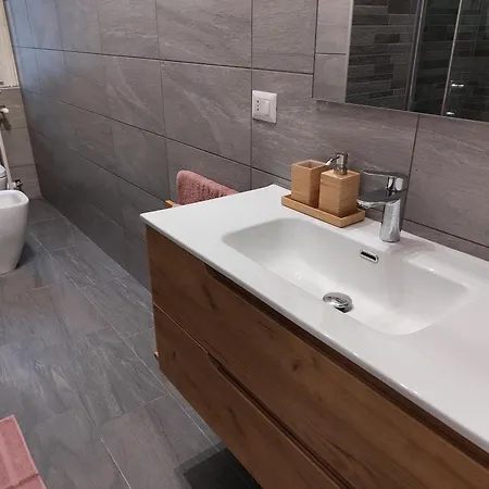 Kitty House * Milán